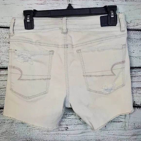 American Eagle Outfitters Women’s Hi-Rise Shortie Distressed Denim Shorts Size 6 - Picture 3 of 7